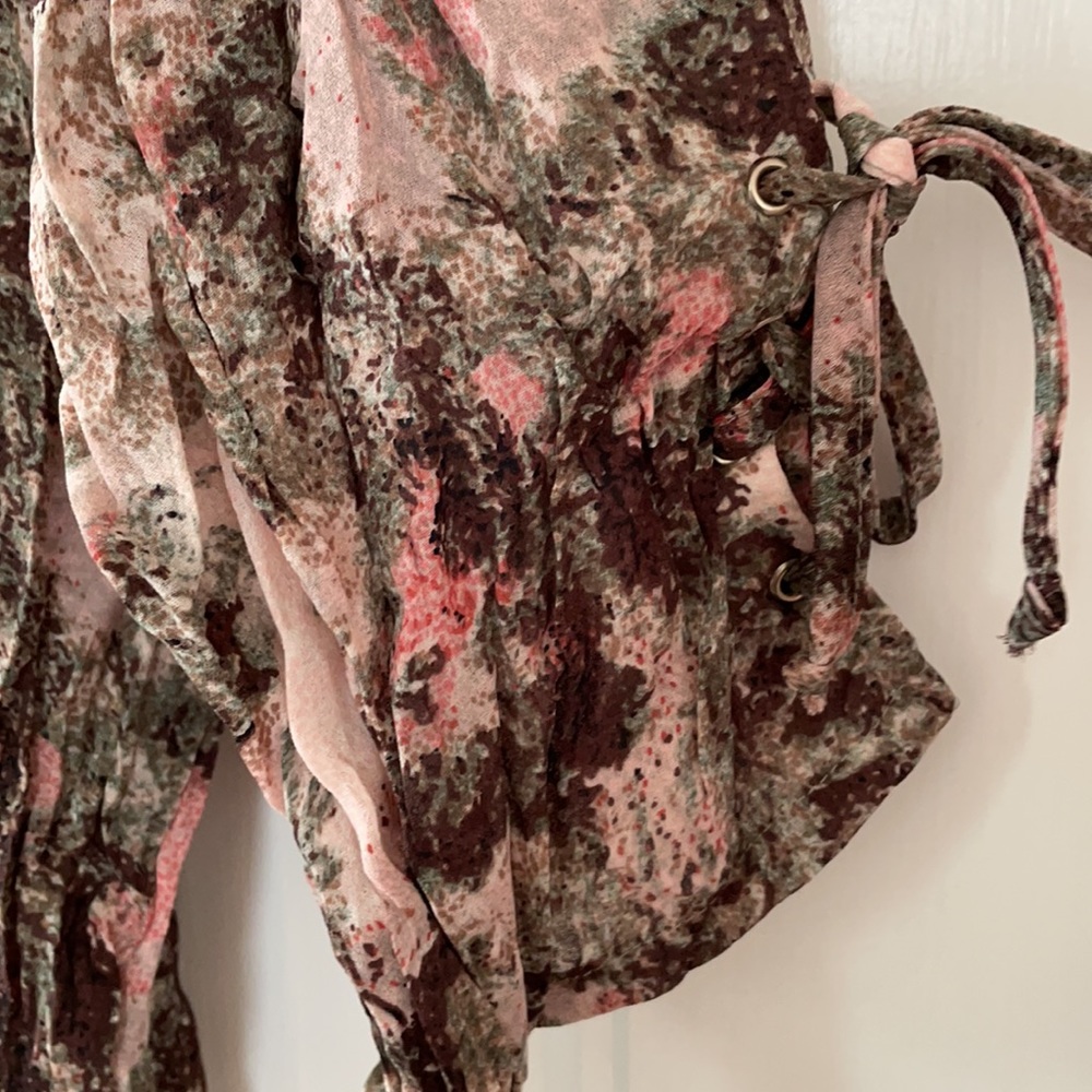 NWOT Caviar Front Ruffle Button Blouse - Picture 7 of 7